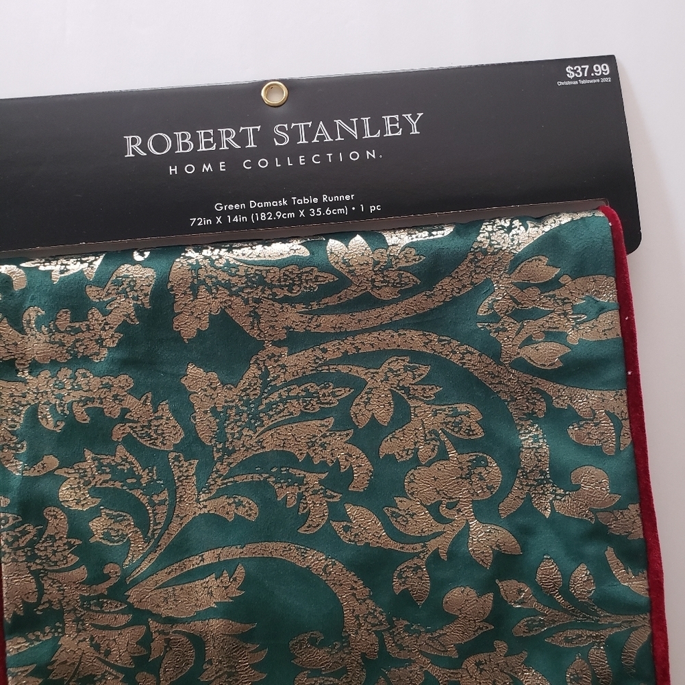 NWT Robert Stanley Christmas Green Damask Table Runner